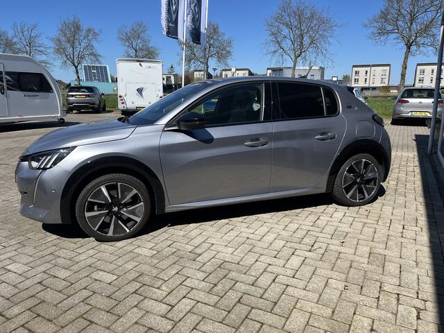 Peugeot e-208 EV GT 350 50 kWh Camera / Cruise / Pano / Lmv /Carplay / Groot nav