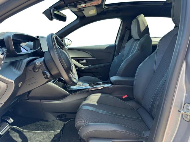 Peugeot e-208 GT 51kWh 156pk | LONG RONGE | PANODAK | 3D i-COCKPIT® | KEYLESS | 360° CAMERA | NAVI | APPLE CARPLAY / ANDROID AUTO |