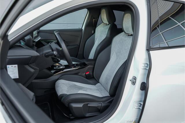 Peugeot e-208 EV GT 350 50 kWh Climate Parkeerhulp Camera 17"