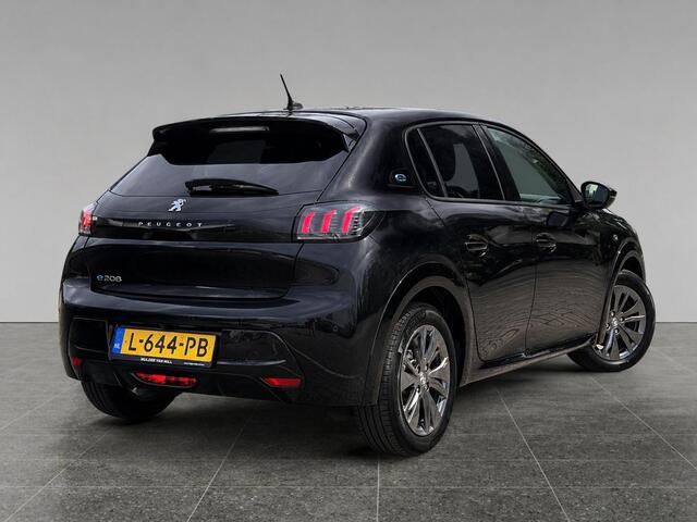 Peugeot e-208 Allure Pack EV 3-FASEN 50kWh 136pk | i-COCKPIT® | 180° CAMERA | APPLE CARPLAY / ANDROID AUTO | NAVI | CRUISE CONTROL | ISOFIX | FULL LED |