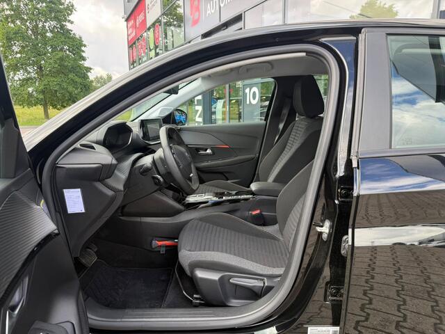 Peugeot e-208 EV Allure 50 kWh 3-Fase *Navigatie & Clima*