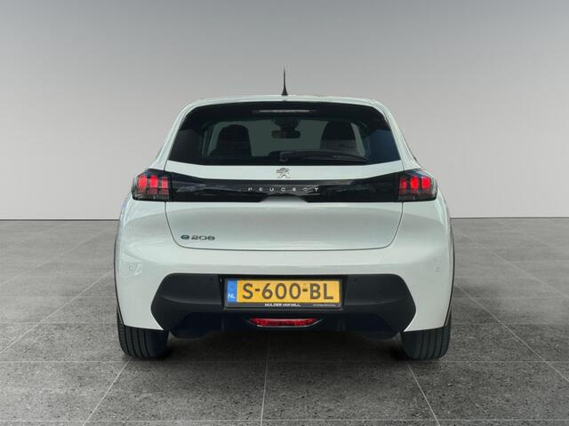Peugeot e-208 Active Pack EV 3-FASEN 50kWh 136pk | LAGE KM-STAND! | NAVI | LED KOPLAMPEN | PARKEERHULP | LM-VELGEN | CLIMA | CRUISE | KEYLESS START | DAB+ |