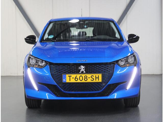 Peugeot e-208 Active Pack 50kWh 136PK | 1ste eigenaar | AppleCarplay/AndroidAuto | Parkeersensoren | Stoelverwarming | Keyless | Navigatie | 16"LMV | AUTOMAAT | Climate Control | Cruise Control | DAB Radio |
