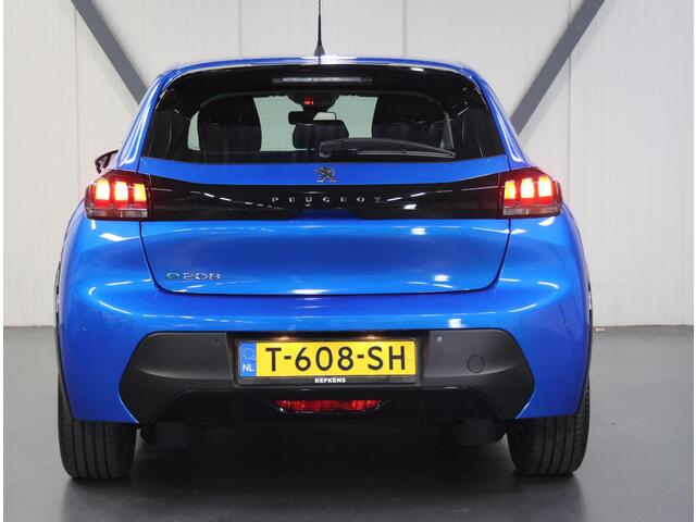 Peugeot e-208 Active Pack 50kWh 136PK | 1ste eigenaar | AppleCarplay/AndroidAuto | Parkeersensoren | Stoelverwarming | Keyless | Navigatie | 16"LMV | AUTOMAAT | Climate Control | Cruise Control | DAB Radio |