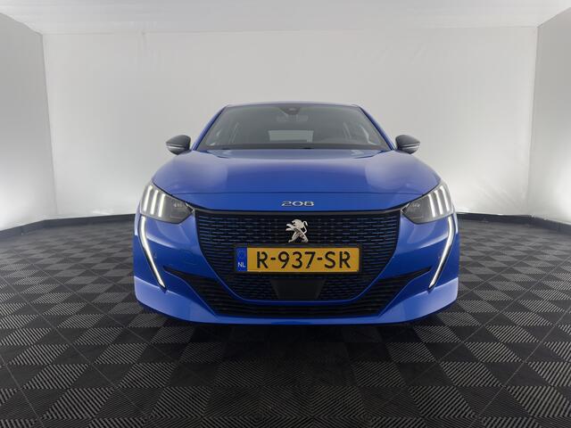 Peugeot e-208 EV GT Pack 50 kWh [3-Fase-11kW] {SoH-94%} (INCL.BTW) *FULL-LED | DIGI-COCKPIT | BLINDSPOT | CAMERA | LEATHER-ALCANTARA | AMBIENTLIGHT | NAVI-FULLMAP | LANE-ASSIST | KEYLESS | DAB | CCS-FASTLOADER | HEATED-SPORTSEATS | 17''ALU*