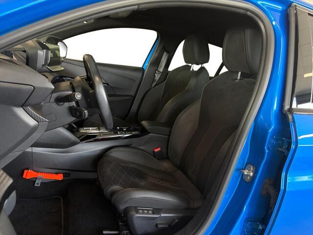 Peugeot e-208 GT Pack EV 3-FASEN 50kWh 136pk | ALCANTARA | TWO-TONE | STOELVERW. | NAVI | CAMERA | 17" LM-VELGEN | APPLE CARPLAY / ANDROID AUTO | STOELMASSAGE | ADAPTIVE CRUISE |