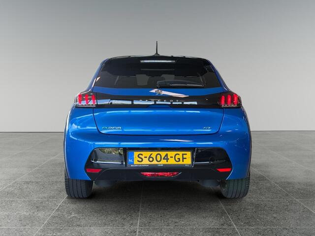Peugeot e-208 GT Pack EV 3-FASEN 50kWh 136pk | ALCANTARA | TWO-TONE | STOELVERW. | NAVI | CAMERA | 17" LM-VELGEN | APPLE CARPLAY / ANDROID AUTO | STOELMASSAGE | ADAPTIVE CRUISE |