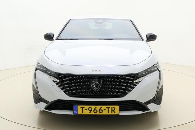 Peugeot e-308 EV GT First Edition 54 kWh | 100% Elektrisch | 416km WLTP | Stoel & Stuurverwarming Voor | Achteruit Rijcamera | Draadloze Apple Carplay & Android Auto | 3-Fase | Parkeersensor | Climate Control | Adaptive Cruise Control |
