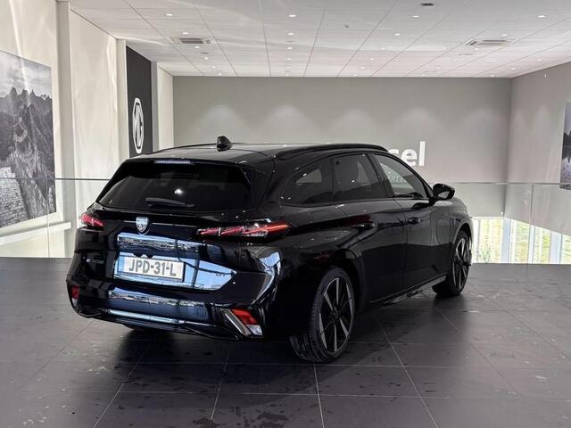 Peugeot e-308 SW GT 54 kWh Climate Control | Voorstoelen Elek. Verstelbaar | Elek. Kofferklep | Full Map Navigatie | Apple Carplay / Android Auto | 360 Camera | Parkeersensoren | Bekleding Half Leder / Alcantara | Direct uit Voorraad Leverbaar!