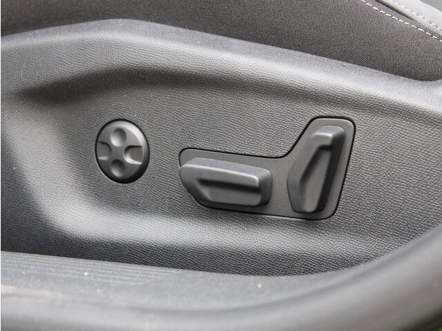 Peugeot e-408 GT Exclusive 58 kWh | Leder/Panoramadak/Focal/Camera