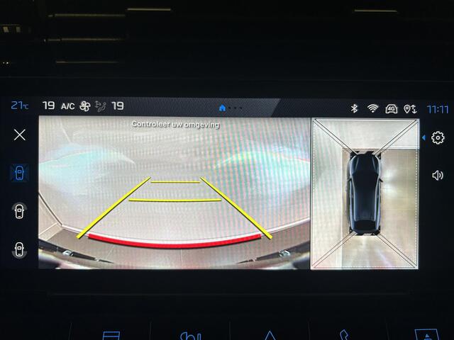 Peugeot e-408 GT Avantage 58 kWh | PANORAMADAK | FOCAL HI-FI | ALCANTARA | STOEL- EN STUURVERWARMING |