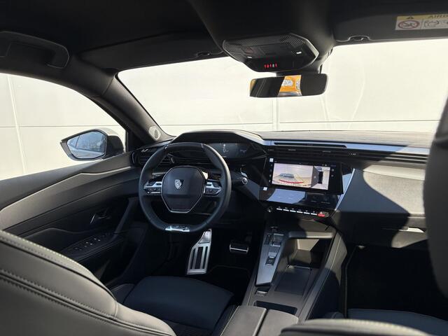 Peugeot e-408 GT Avantage 58 kWh Camera | Adaptieve Cruise Control | Alcantara bekleding | Elektrische kofferklep