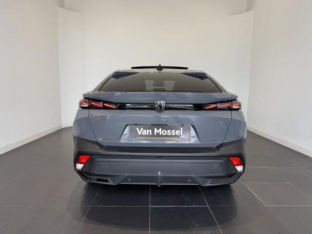 Peugeot e-408 GT Avantage 58 kWh Camera | Adaptieve Cruise Control | Alcantara bekleding | Elektrische kofferklep