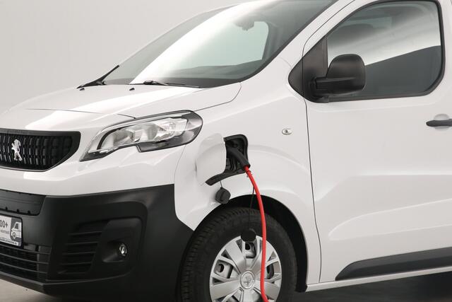 Peugeot e-Expert L2H1 75 kWh | GRATIS E-Step! | EMISSIEVRIJE ZONE | NIEUW! | Elektrisch | Automaat 360Camera Airco Cruise Carplay Navi PDC 3 Persoons