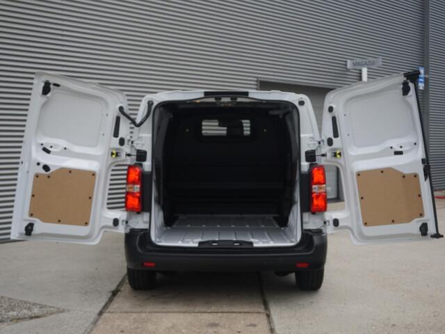 Peugeot e-Expert L2 75 kWh | 8 jaar garantie | Navi incl. Apple Carplay | camera | parkeersensoren voor & achter | dodehoekwaarschuwing | rijklaarprijs