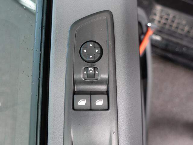 Peugeot e-Expert Long Premium 75 kWh 3-zits Automaat Airco Navi