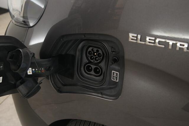 Peugeot e-Expert Toyota PROACE Electric Worker75 kWh Long Range L3H1 | Snelladen | SOH 95% | Airco | Cruise | Carplay | 3 Zits | Trekhaak | 2xSchuifdeur