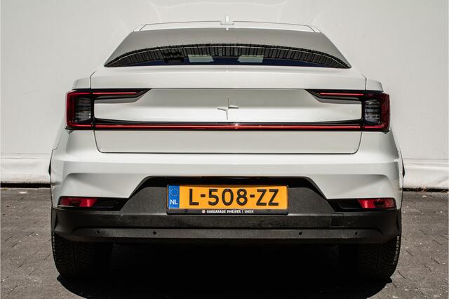 Polestar 2 Long Range Dual Motor 408pk Panoramadak/ Harman-Kardon/ 78kWh/ Blindspot/ Stoel-stuurverwarming/ Camera/ Carplay/ Navigatie