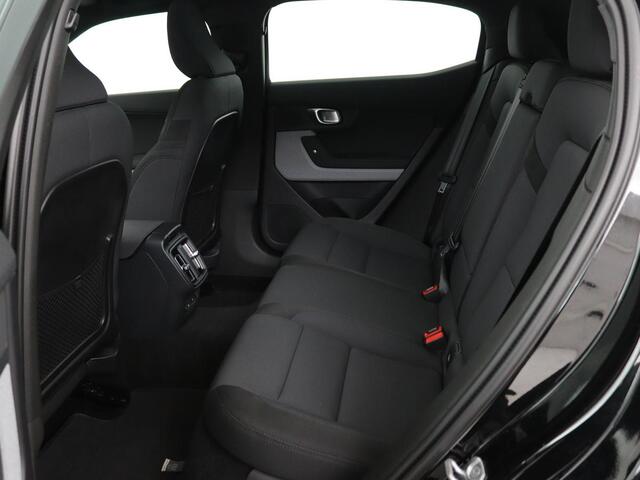 Polestar 2 Long Range Dual Motor Launch Edition 78kWh | Panoramadak | Trekhaak | Stoel & stuurverwarming | 360 camera | Adaptive cruise | Harman/Kardon | Carplay