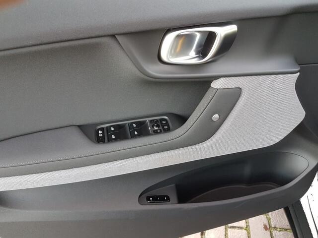 Polestar 2 LR SM 82kWh 300pk Pilot Plus alle opties 655km range