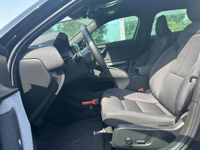 Polestar 2 Long Range Single Motor 82 kWh / Verwarmde stoelen voor + achter + stuur / 360 camera / BLIS / Carplay / Elek. achterklep /