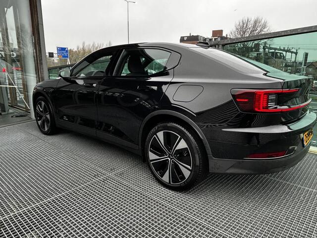 Polestar 2 Long Range Single Motor 82 kWh Parkeer camera 360 Gr. Verwarmde voorstoelen, Trekhaak semi Electrisch, Electrische achterklep.