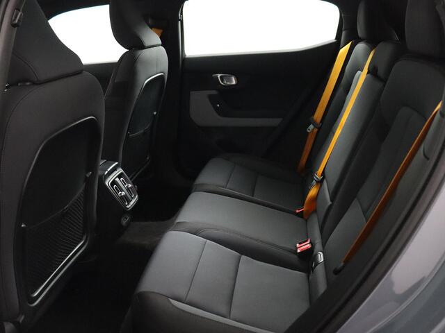 Polestar 2 Long Range Dual Motor Launch Edition 78kWh Performance! | SoH 92,2% | ACC | Trekhaak | 360° Camera!