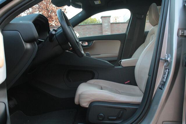 Polestar 2 Long Range Dual Motor Launch Edition 78kWh | Trekhaak | 360° | Stoel ventilatie