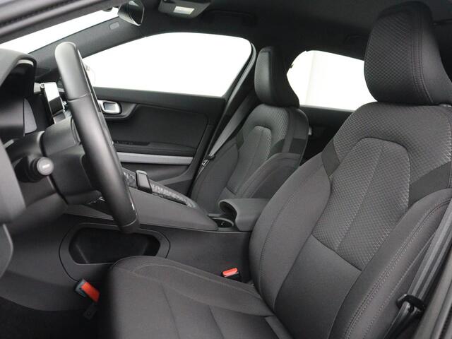 Polestar 2 Standard Range Single Motor 69 kWh | SOH 95% | Stoelverwarming | 360 Camera | Adaptive cruise | Carplay | Full LED