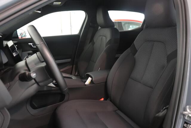 Polestar 2 Standard Range Single Motor 63kWh | SoH 94% | Camera | Elektr. Voorstoelen & Achterklep | AppleCarplay AndroidAuto | Climate control | Cruisecontrol Adaptief |