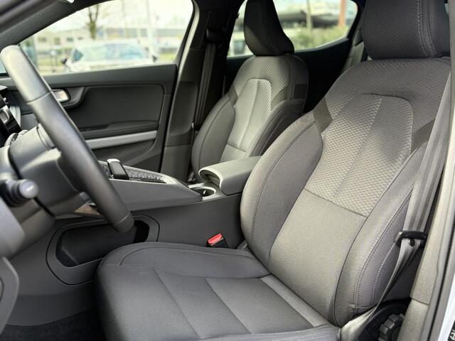 Polestar 2 Standard Range Single Motor 69 kWh | Trekhaak | 19inch