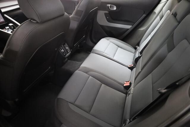 Polestar 2 Long Range Dual Motor Launch Edition 78kWh TREKHAAK-INKLAPB. MEMORY PANO HARMAN-KARDON 4xSTOEL/STUURVERW. 360-CAMERA CARPLAY DAB 19''LMV ENZ. ENZ.