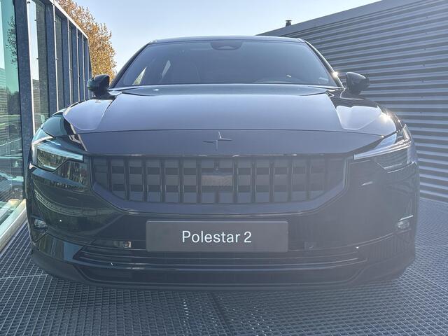 Polestar 2 Long Range Single Motor 78 kWh / Pano. dak / Voor+achter+stuur verwarmd / Elek. bedienbare voorstoelen / 360 camera / Pilot assist /