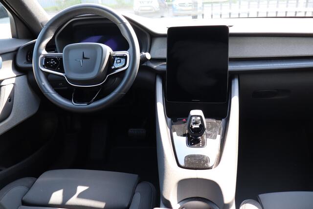 Polestar 2 Standard Range Single Motor 63kWh Apple carplay/Stoelverwarming/Lane assist/Achteruitrijcamera/Elektrische stoel met geheugen/Elektrische kofferklep/Adaptieve cruise control