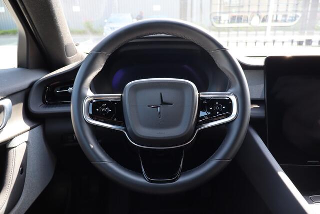 Polestar 2 Standard Range Single Motor 63kWh Apple carplay/Stoelverwarming/Lane assist/Achteruitrijcamera/Elektrische stoel met geheugen/Elektrische kofferklep/Adaptieve cruise control
