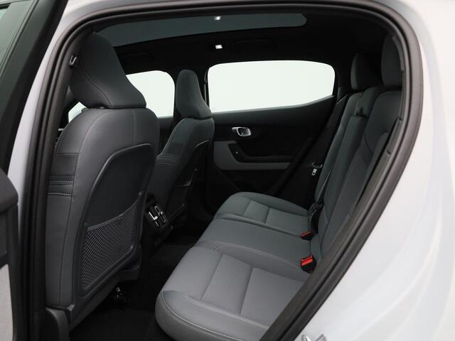 Polestar 2 Long Range Single Motor | Plus | Harman & Kardon | Warmtepomp | Panorama Dak | Stuurverwarming |