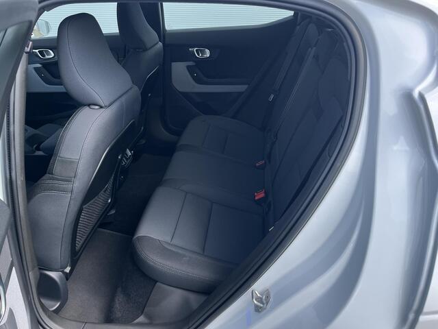 Polestar 2 Standard Range Single Motor 63kWh - Adpt. cruise | Google Maps | 20" LM velgen |