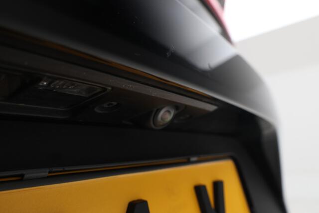 Polestar 2 Long Range Single Motor 78 kWh SOH 95% , Climate,