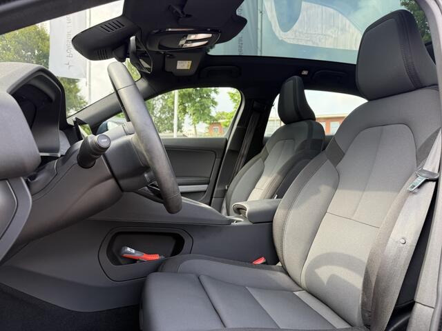 Polestar 2 Long Range Dual Motor | Plus, Pilot, & Climate Pack | Panoramadak