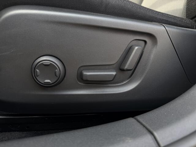 Polestar 2 Long Range Dual Motor | Plus, Pilot, & Climate Pack | Panoramadak