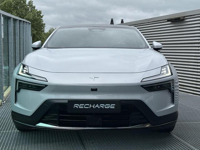 Polestar 4 Long Range Single motor 100 kWh / Pano. dak / Verwarmde stoelen voor+achter / Elek. stoelen voor+achter / Harman Kardon / 360 camera /