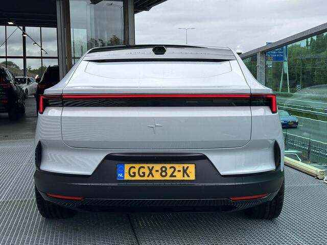 Polestar 4 Long Range Single motor 100 kWh / Pano. dak / Verwarmde stoelen voor+achter / Elek. stoelen voor+achter / Harman Kardon / 360 camera /