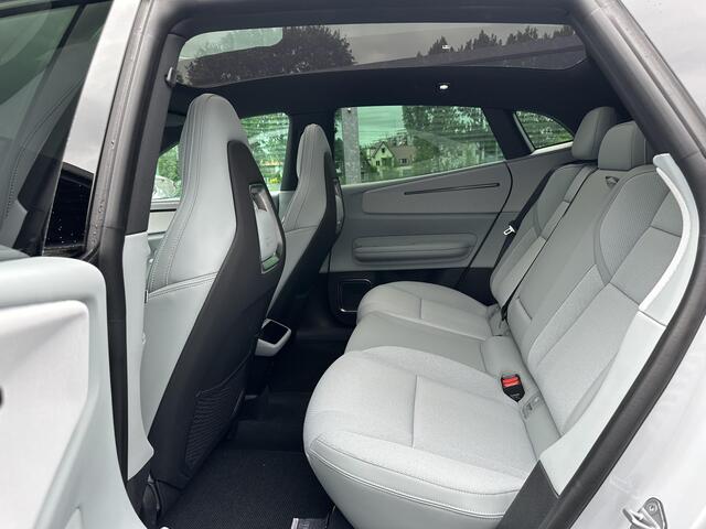 Polestar 4 Long Range Single motor 100 kWh / Pano. dak / Verwarmde stoelen voor+achter / Elek. stoelen voor+achter / Harman Kardon / 360 camera /