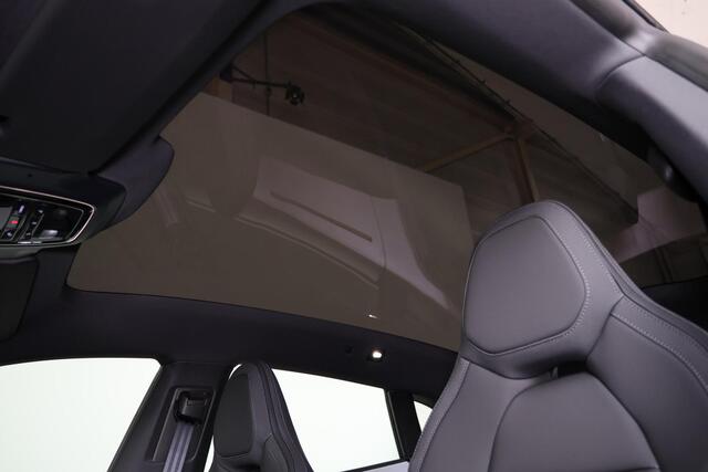 Polestar 4 Long Range Plus 100 kWh - Panoramadak - IntelliSafe Assist & Surround - Pilot Pack - 360º Camera - Harman/Kardon audio - Verwarmde voorstoelen, stuur & achterbank - Head up display - Parkeersensoren voor & achter - 21' LMV
