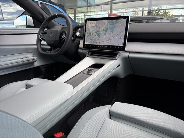 Polestar 4 Long Range Dual Motor | Plus & Pilot Pack | Tailored Knit