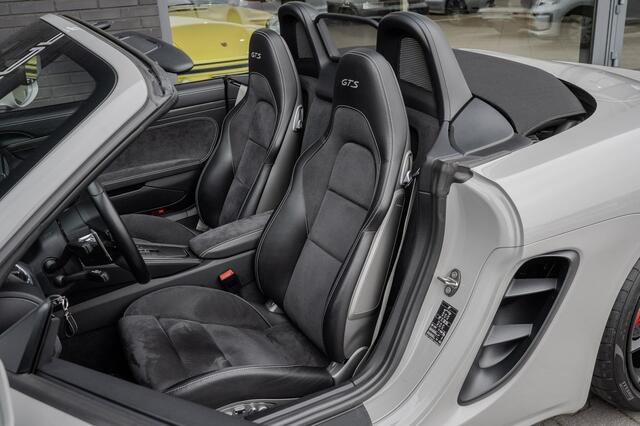 Porsche 718 Boxster GTS | 30.500 km | Krijt met GTS pakket