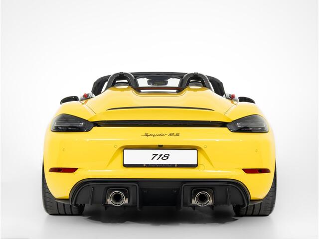 Porsche 718 Spyder RS