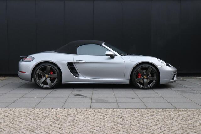 Porsche 718 Boxster S 2.5 300 PK | NL-AUTO | PDK | LEDER | BOSE | CAMERA | SPORTCHRONO | STOEL/STUURVERW. | CRUISE | NAVI |