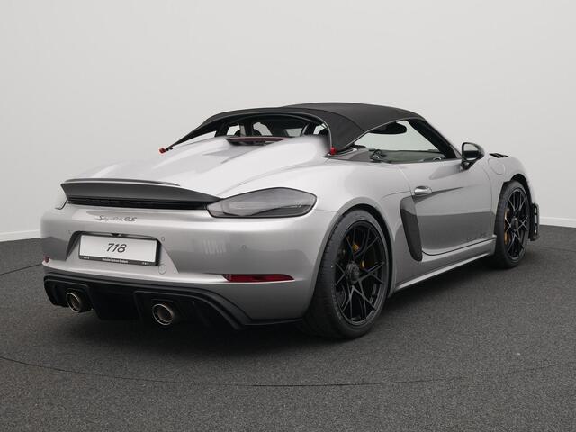 Porsche 718 Spyder RS