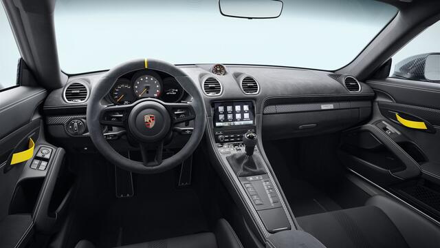 Porsche 718 GT4 Cayman RS